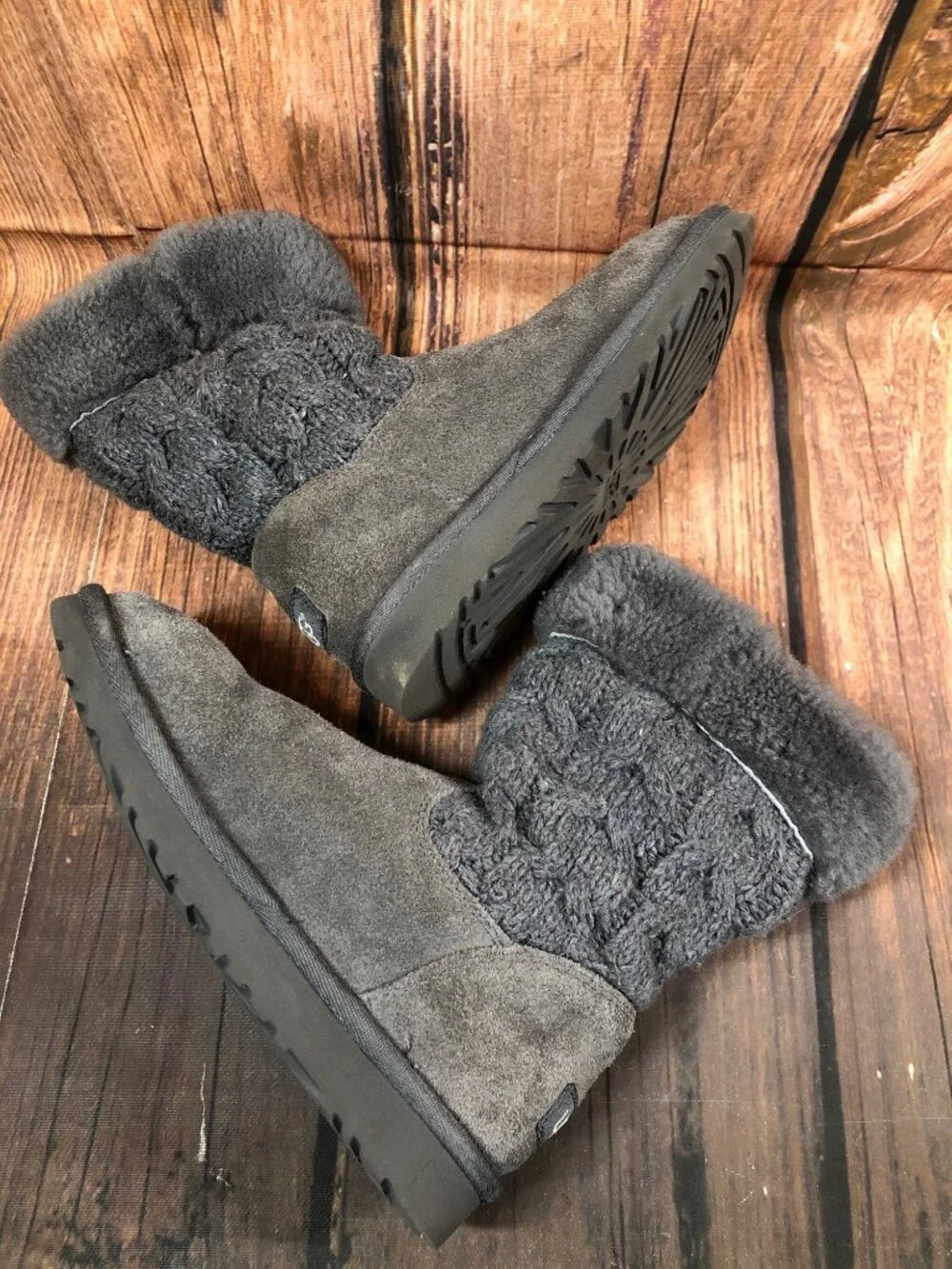 UGG Girls Kids 2 Juniper Confetti Charcoal Gray Boots 1013250K